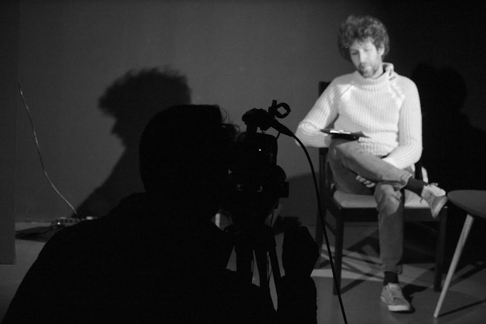 Skats no Ogres teātra virtuālā jauniestudējuma "Seši" filmēšanas procesa (2020, rež. Jānis Kaijaks) // Publicitātes foto